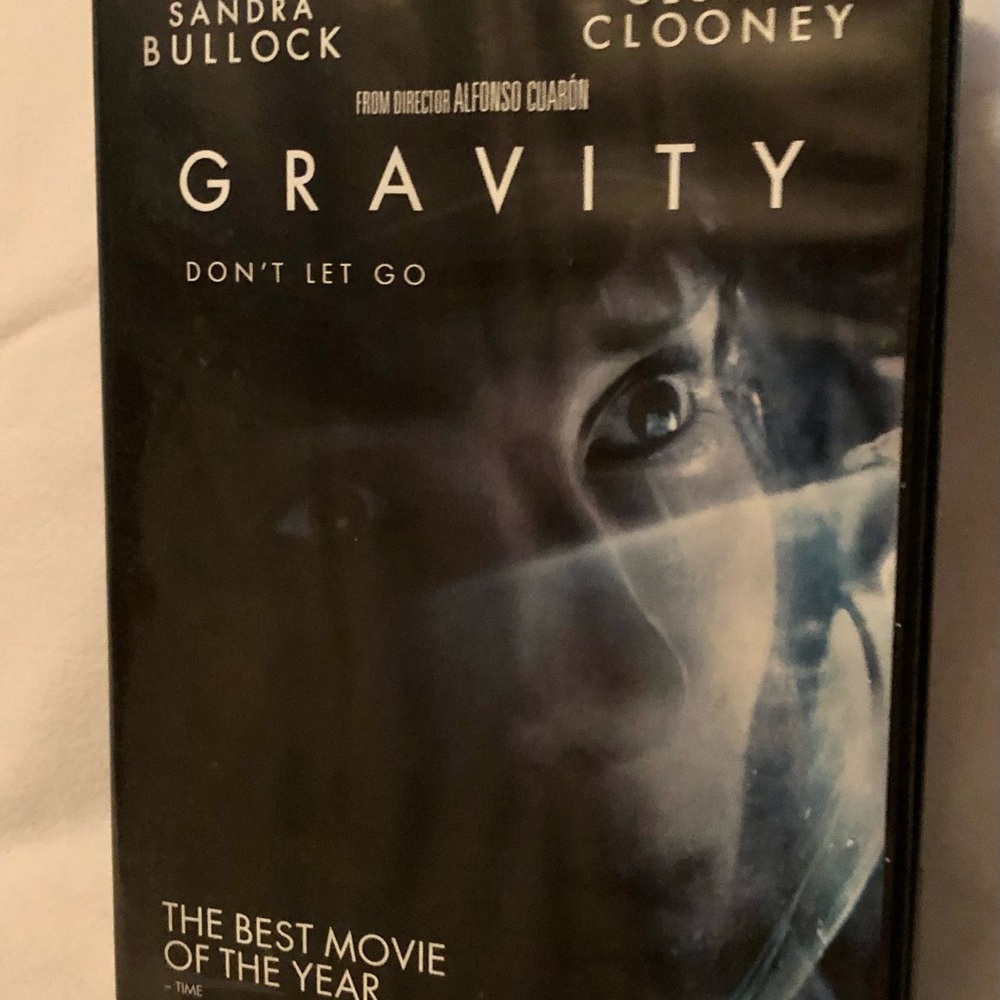Gravity (2013) DVDSandra Bullock and George Clooney, 5 stars Preowned excellent